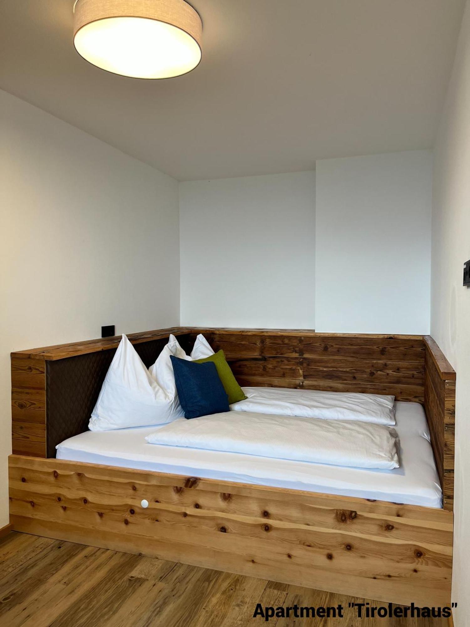 ヴェルフェンヴェンクDer Wengerアパートメント 部屋 写真